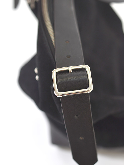 CROSSED  ARROWS フラワースタッズ　 レザーショルダーバッグ 　BLACK