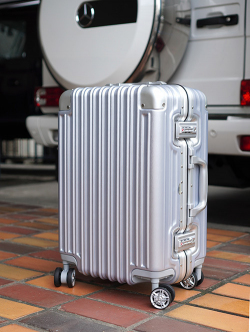 Siffler Trident suitcase　シフレ アルミ スーツケース 33L(TRI1030-48) シルバー