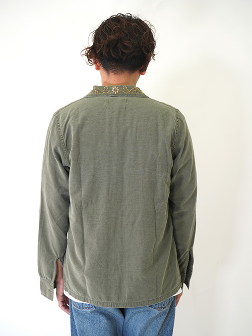 REMI RELIEF Flower Studded Militaly Shirts Khaki