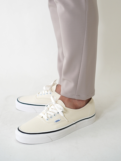 SALUTE HELM マットストレッチ ダンボール切り替え ジョグパンツ - Beige (63508)