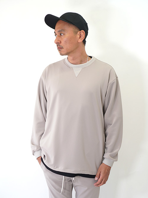 SALUTE HELM マットストレッチ ダンボールクルー - Beige (83502)