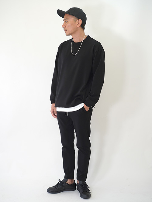 SALUTE HELM マットストレッチ ダンボールクルー - Black (83502)