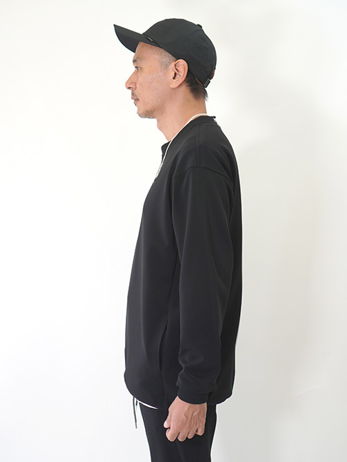 SALUTE HELM マットストレッチ ダンボールクルー - Black (83502)
