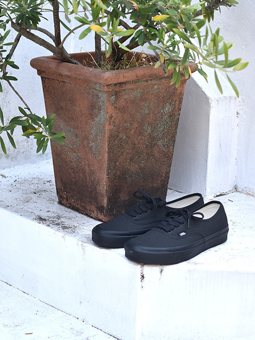 VANS ANAHEIM FACTORY Authentic 44DX Black/Black