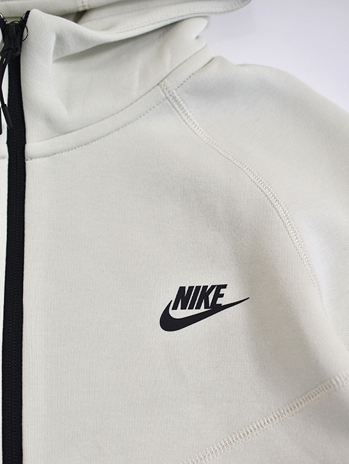 NIKE TECH FLEECE　テックフリースウインドランナー（シーグラス/ブラック）