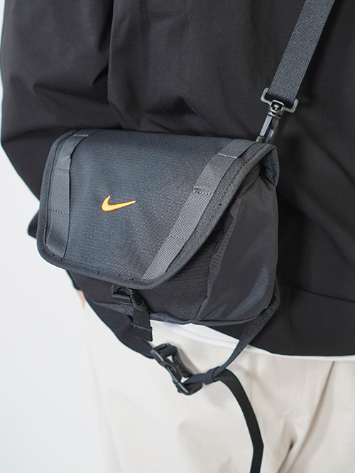 【NIKE】 ナイキ U HIKE WAISTPACK バッグ DJ9681 011BLACK/TOTOR