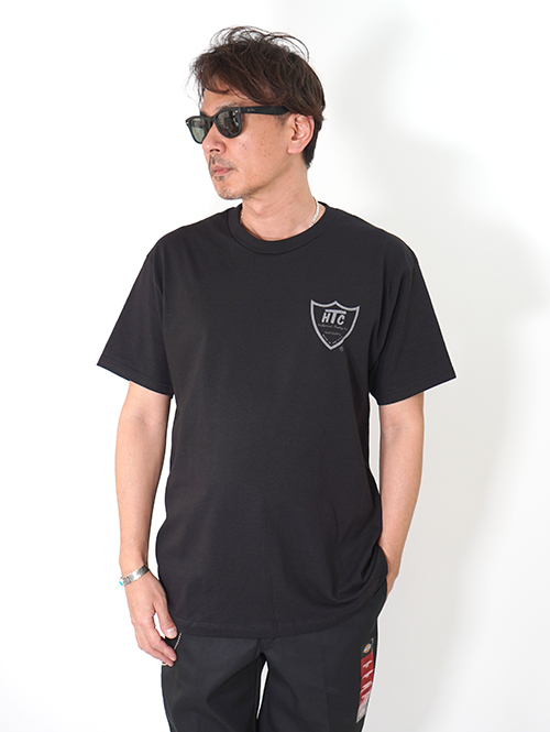 HTC(エイチティーシー）Shield Logo Tee - Black