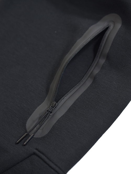 NIKE TECH FLEECE　テックフリースウインドランナー（ブラック）(FB7922-010)
