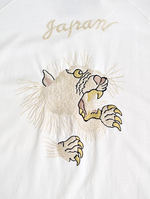 REMI RELIEF Embroidery(刺繍）Tiger Tee - White