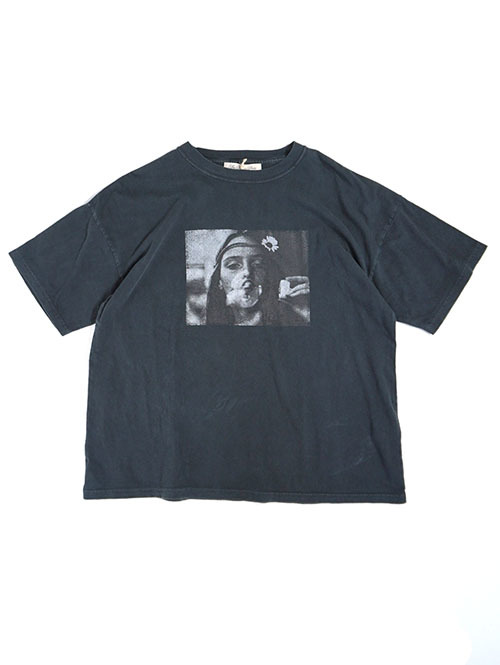 REMI RELIEF HARD SP加工20/-天竺 PHOTO TEE-Vintage Black