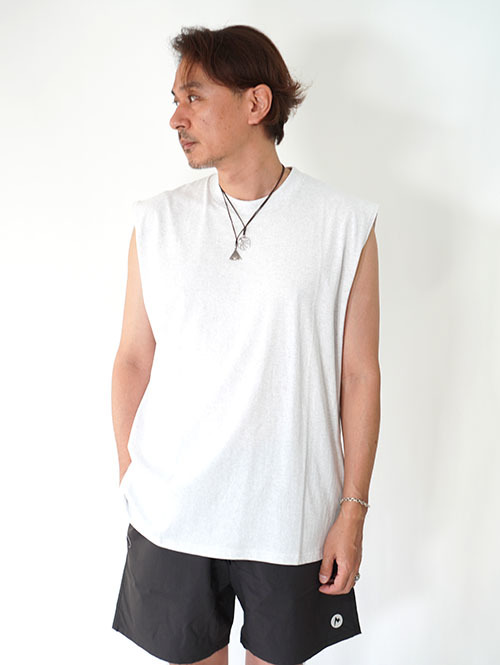 GOAT 7oz NO SLEEVE TEE