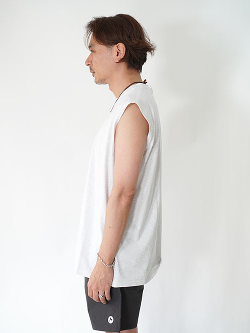 GOAT 7oz NO SLEEVE TEE