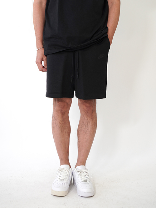  NIKE TECH FLEECE SHORT (FB8172-010) Black