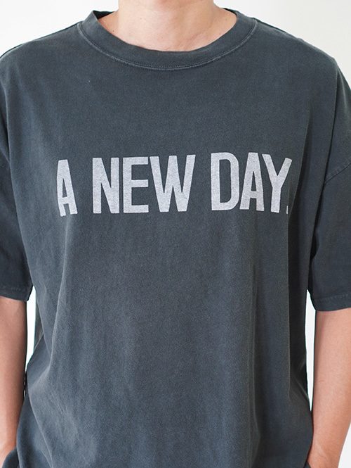 REMI RELIEF EVER DAY IS A NEW DAY - Vintage Black