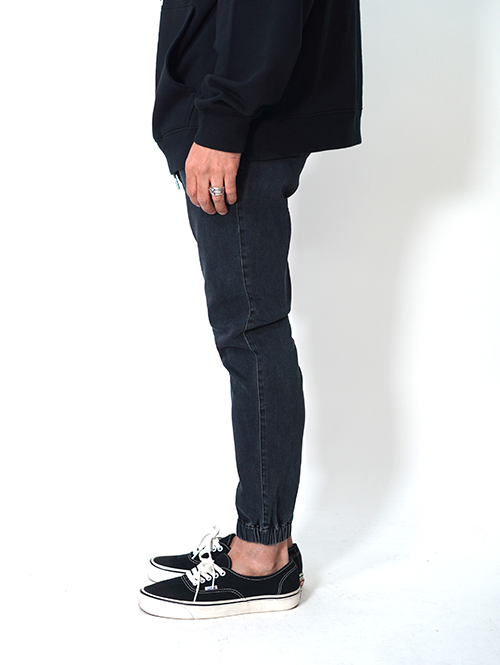 ZANEROBE（ゼインローブ日本モデル） Sureshot Denim Jogger Pant (718JP) - Black Wash