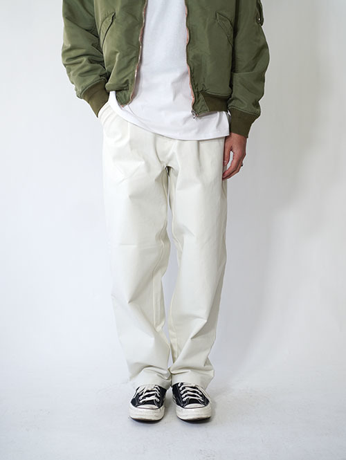 SALUTE HELM  HYPER FIT デニムジャージ ワンタック ワイドパンツ(65004) Off White