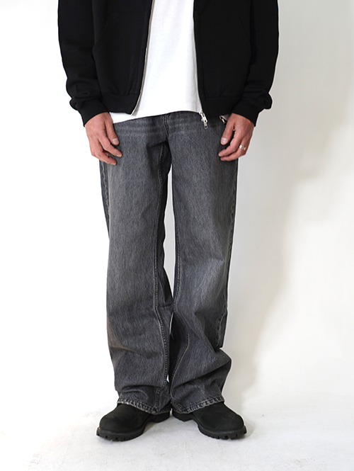 W.A.T.C STUDIO Loose Fit Organic Denim - Mid Black