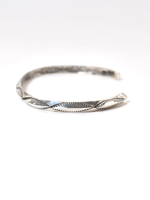 NAVAJO Hand Made Silver Bangle