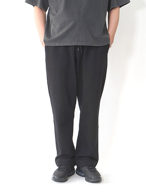 W.A.T.C STUDIO Straight-Leg Relaxed Sweatpants - Black