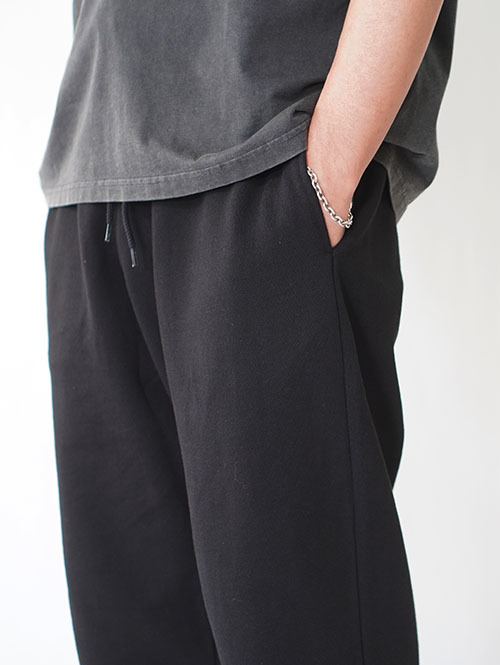 W.A.T.C STUDIO Straight-Leg Relaxed Sweatpants - Black