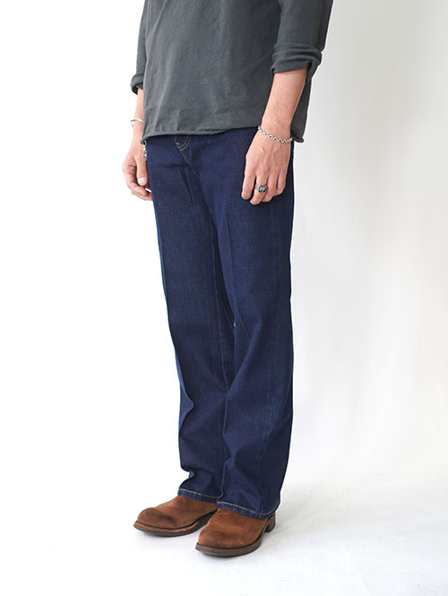 Levi’s STA PREST フレアデニム - Dark Indigo
