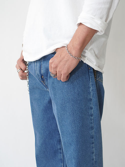 Levi’s STA PREST フレアデニム - Medium Indigo