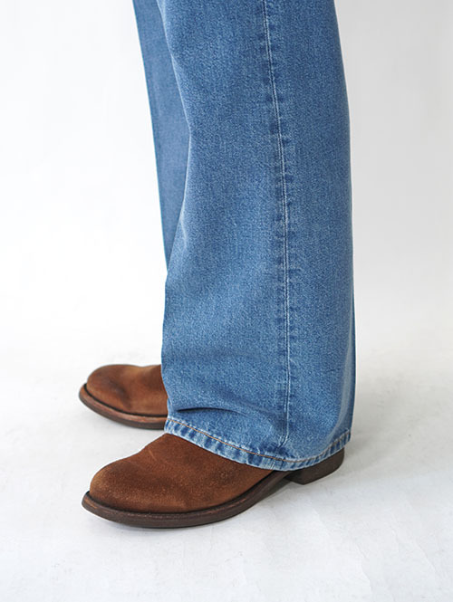 Levi’s STA PREST フレアデニム - Medium Indigo