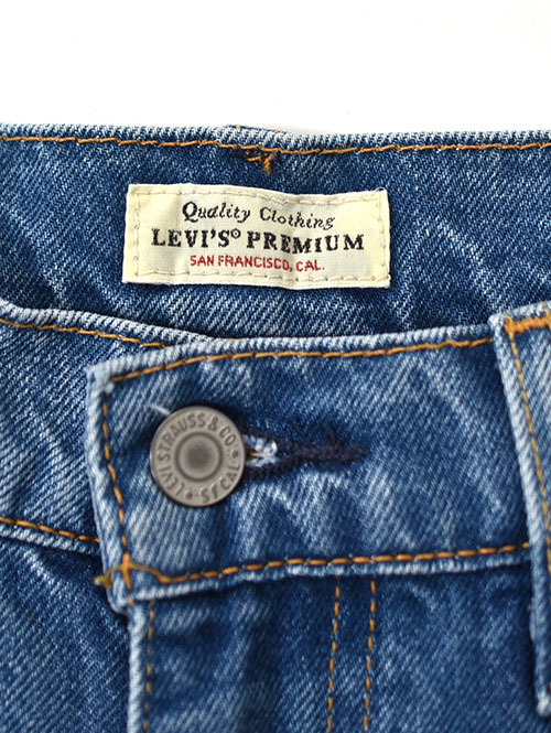 Levi’s STA PREST フレアデニム - Medium Indigo