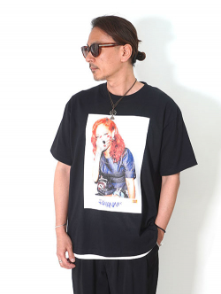 GOTHAM STORE  PHOTO TEE - Black