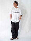 ANTHOLOGY  LOGO Tシャツ - White