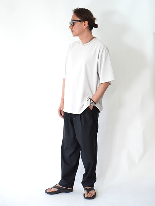 SALUTE HELM スピンドル入りワンタック ワイドパンツ (65015) - Black