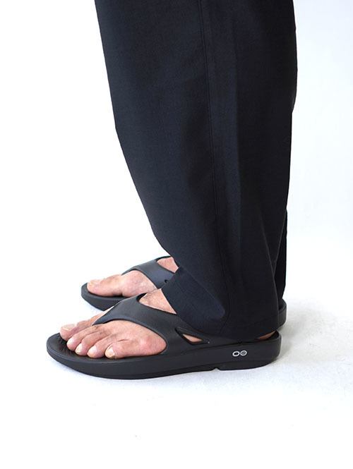 SALUTE HELM スピンドル入りワンタック ワイドパンツ (65015) - Black
