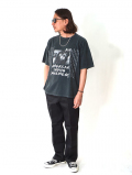 REMI RELIEF　AMERICAN INDIAN MOVEMENT　Tシャツ - Black