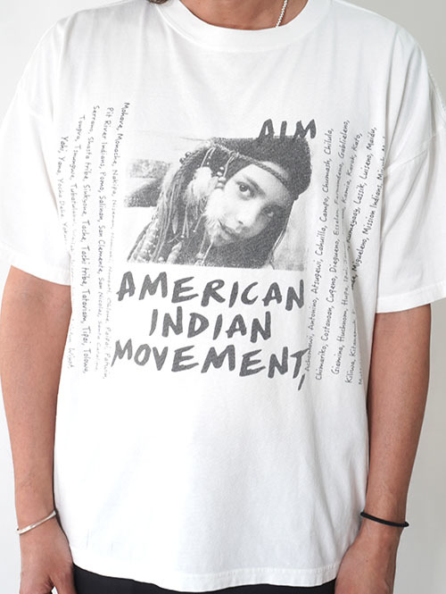 REMI RELIEF AMERICAN INDIAN MOVEMENT Tシャツ - White