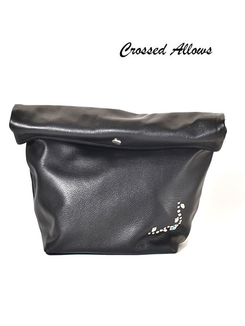 CROSSED ARROWS エトフ別注 レザーランチバッグ - L字型フラワースタッズ