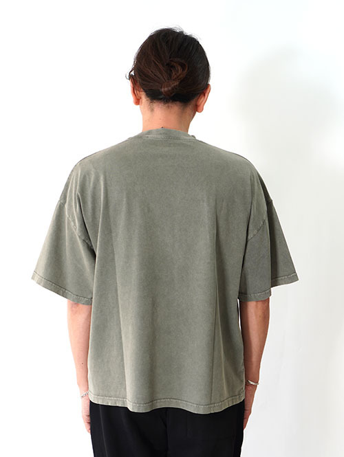 W.A.T.C STUDIO Oversized boxy Tee - Vintage Olive