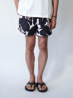 Pacsun  Black Floral Eco 4.5" Swim Trunks
