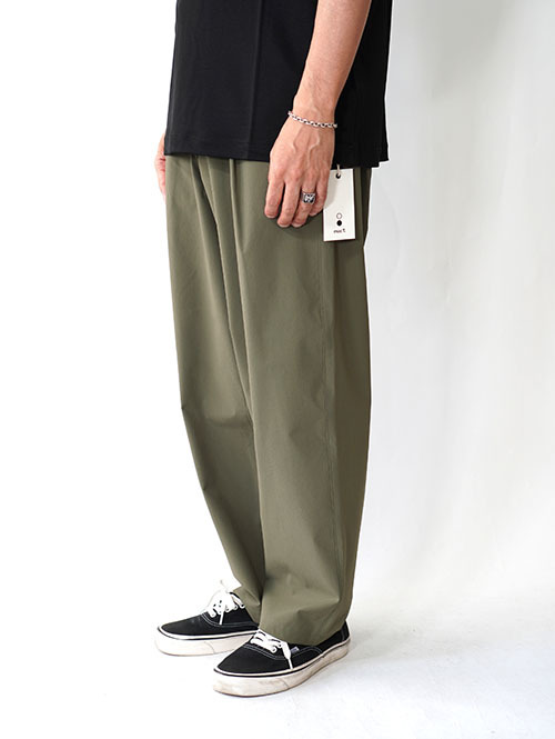 SALUTE HELM スピンドル入り ワンタックパンツ (65018)