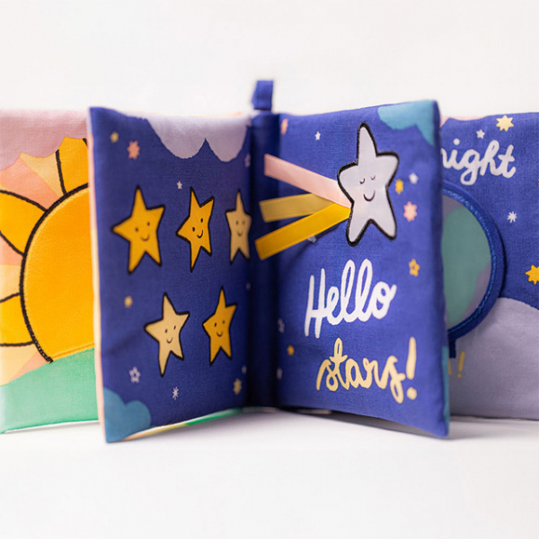 Jellycat ジェリーキャット 【Hello Moon Fabric Book 】 ベビーブック 布製 本 ぬのの本 布 絵本 英語の本