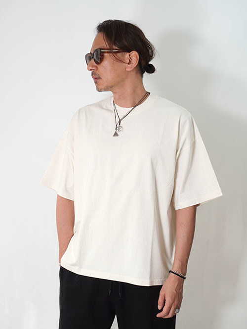W.A.T.C STUDIO Oversized boxy Tee - Natural /Ecru