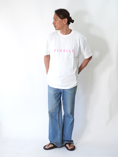 ANTHOLOGY FINALLY Tee