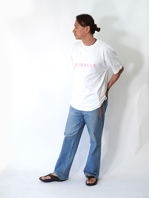 ANTHOLOGY FINALLY Tee