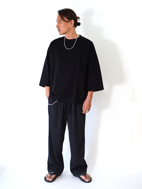 LA MOND  O/C LOOSE FOOTBALL TEE - Black　