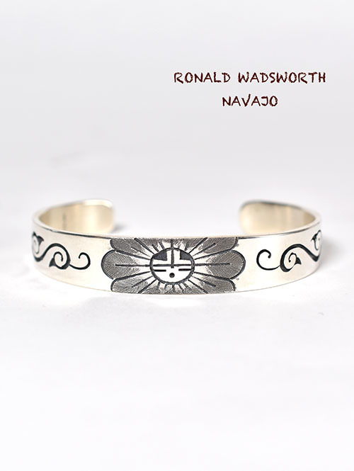 ホピ族【Ronald Wadsworth】 Silver Bangle