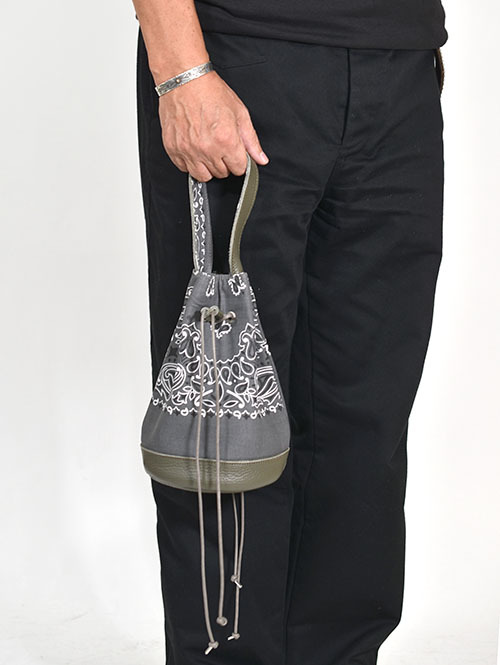 CROSSED ARROWS バンダナ　レザー巾着　Khaki