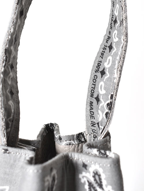 CROSSED ARROWS バンダナ　レザー巾着　Grey