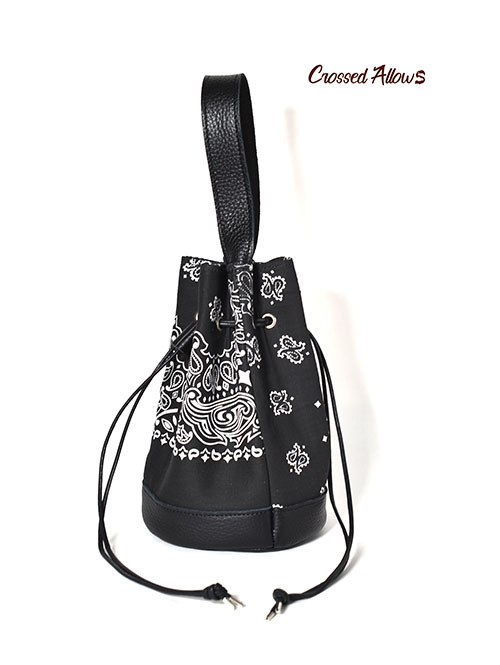 CROSSED ARROWS バンダナ　レザー巾着　Black