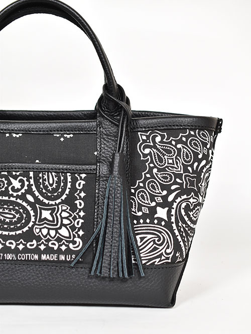 CROSSED ARROWS バンダナ柄 レザートートバッグ（Black）