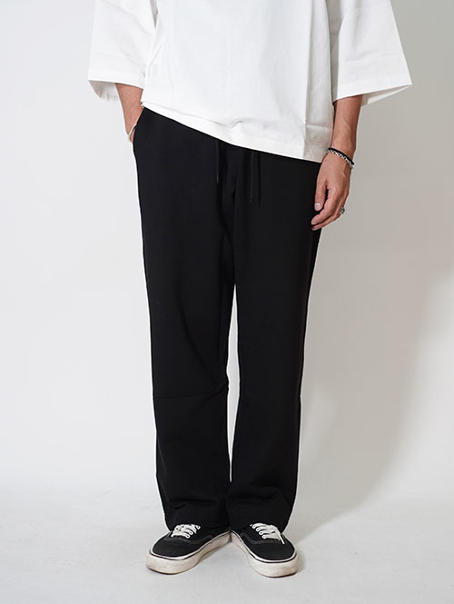 W.A.T.C STUDIO Straight-Leg Relaxed Sweatpants - Black