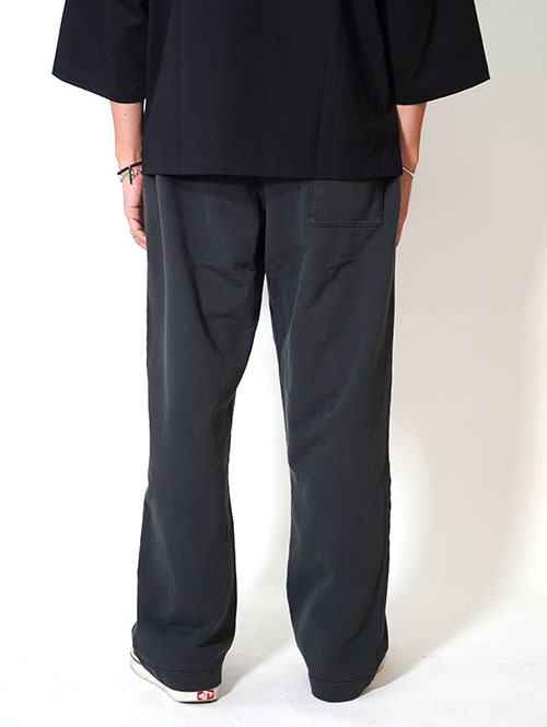 W.A.T.C STUDIO Straight-Leg Relaxed Sweatpants - Vintage Black